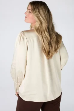 Blouse aspect satin