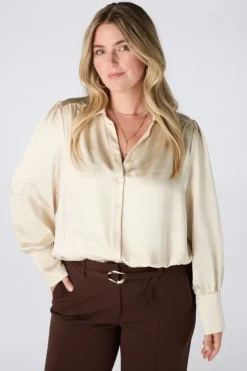 Blouse aspect satin