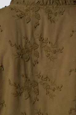 Blouse avec broderies