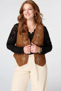Gilet avec broderies et clous