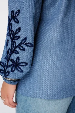 Haut avec broderie