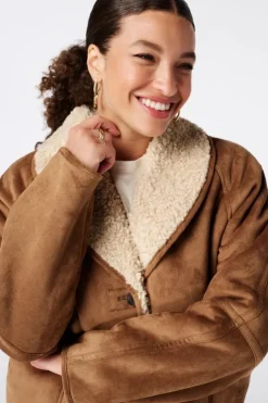 Manteau aspect suédine avec col en teddy
