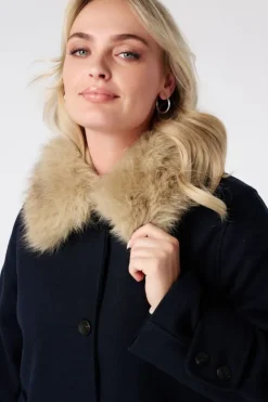 Manteau avec col en fausse fourrure