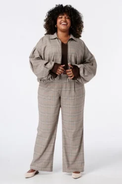 Pantalon à carreaux avec ceinture