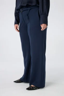 Pantalon droit avec ceinture
