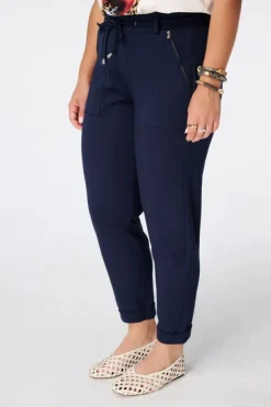 Pantalon fuselé à taille élastique