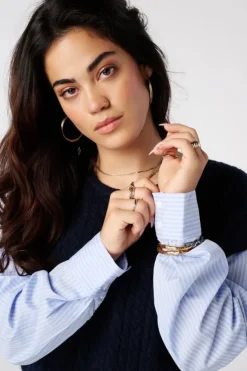 Pull avec manches de blouse contrastantes