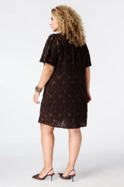 Robe à manches bouffantes