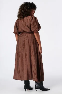 Robe midi à ceinture