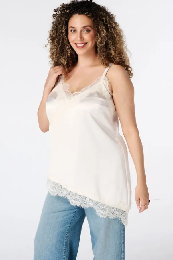 Top asymétrique avec dentelle
