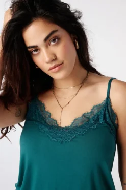 Top avec dentelle