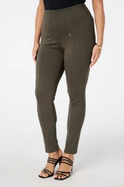 Tregging avec boutons décoratifs