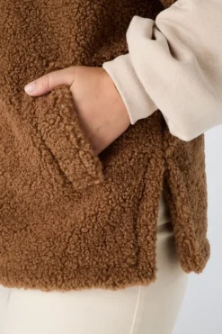 Veste teddy à manches courtes