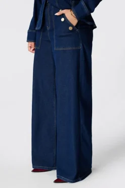 Wide leg jean avec boutons décoratifs